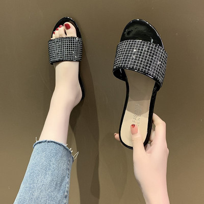 Model nou de papuci de dama stralucitori cu talpa plata