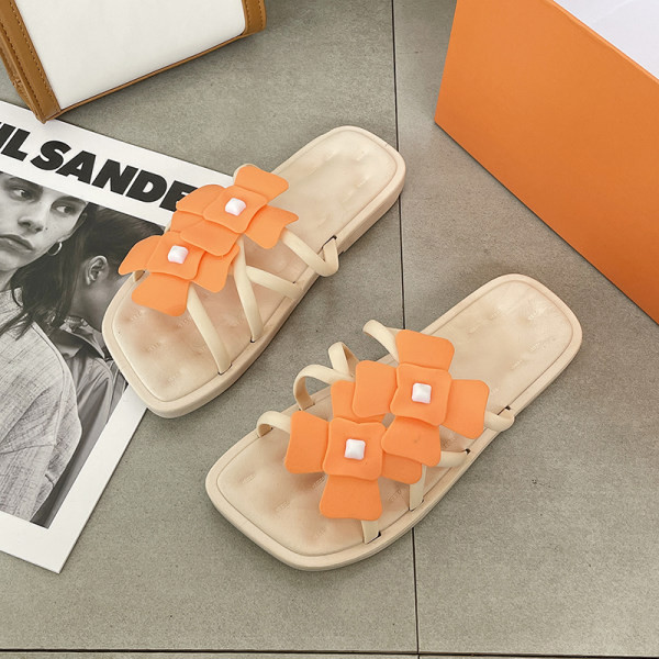 Moderne ženske ljetne papuče s ravnim potplatom