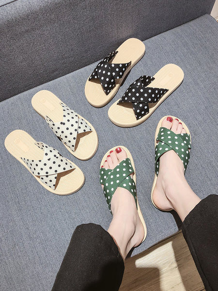 Novi model ženskih papuča na točkice i ravnog potplata