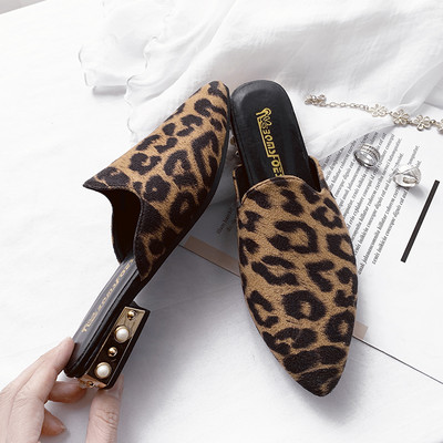 Papuci casual model ascutit cu model animal