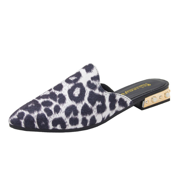 Papuci casual model ascutit cu model animal