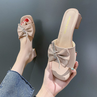 Παντόφλες μοντέρνες γυναικέιες  με πέτρες και κορδέλα