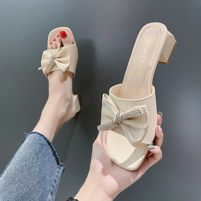 Παντόφλες μοντέρνες γυναικέιες  με πέτρες και κορδέλα