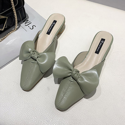 Γυναικείες μυτερές παντόφλες με κορδέλα