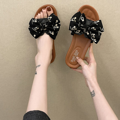 Papuci de dama actuali cu panglica colorata