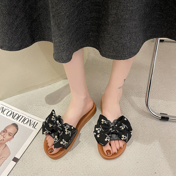 Papuci de dama actuali cu panglica colorata