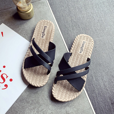 Γυναικείες casual παντόφλες με δερμάτινα λουράκια