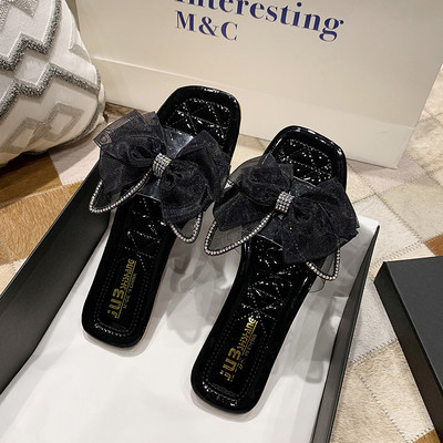 Γυναικείες casual παντόφλες με διακοσμητικές πέτρες και κορδέλα