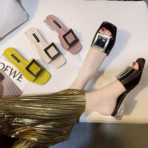 Papuci casual cu catarama metalica