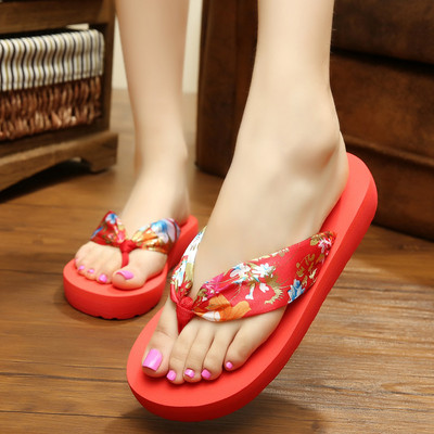 Papuci casual de dama cu model floral