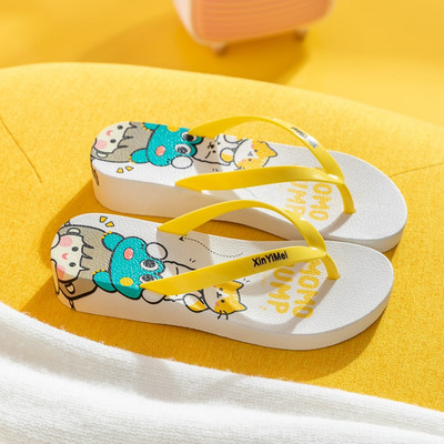 Γυναικείες σαγιονάρες με επίπεδη σόλα