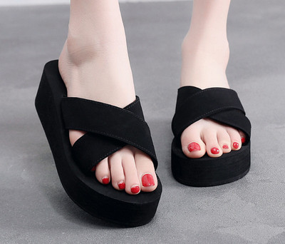 Moderne ženske papuče-tri modela