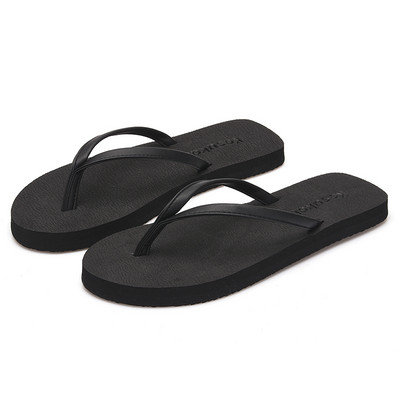 Γυναικείες σαγιονάρες με λεπτά λουράκια