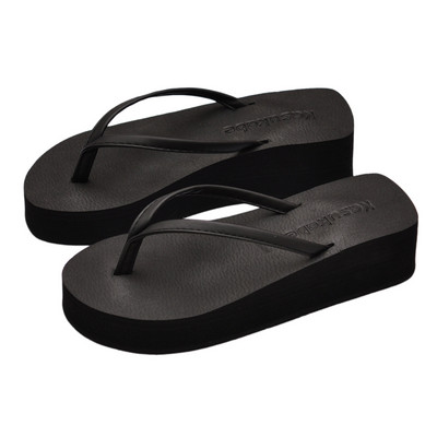 Γυναικείες σαγιονάρες με λεπτά λουράκια