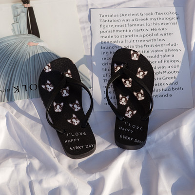 Νέο μοντέλο γυναικείες παντόφλες με επίπεδη σόλα κατάλληλες για το καλοκαίρι