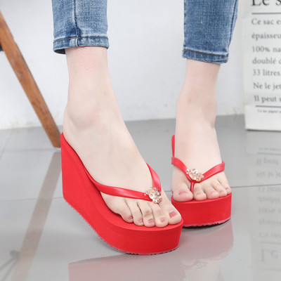 Γυναικείες παντόφλες με πλατφόρμα 10 cm και διακοσμητικές πέτρες