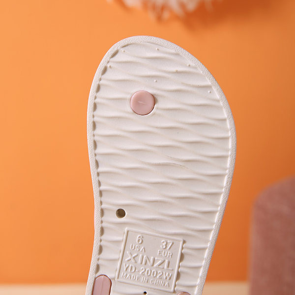 Șlapi de damă cu talpă anti-alunecare și bretele subțiri