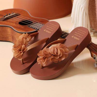 Ženske ležerne japanke s cvjetnim ukrasom