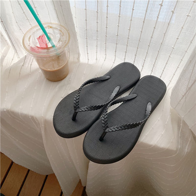 Model uni de papuci de dama in trei culori