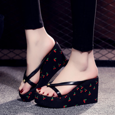 Νέο μοντέλο γυναικείες παντόφλες με πλατφόρμα ύψους 8 cm