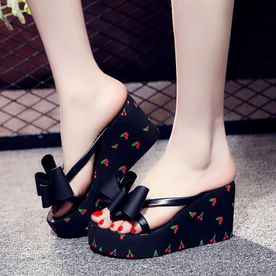 Νέο μοντέλο γυναικείες παντόφλες με πλατφόρμα ύψους 8 cm