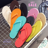 Γυναικείες σαγιονάρες σε διάφορα χρώματα