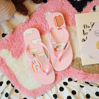 Ljetne ženske papuče s aplikacijom u boji i ravnim potplatom