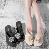 Παντόφλες καλοκαιρινές γυναίκες με τρισδιάστατο λουλούδι