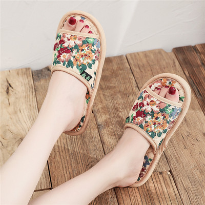 Παντόφλες casual γυναίκες με χρωματιστό μοτίβο σε διαφορετικά χρώματα