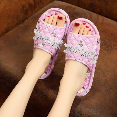 Papuci de dama cu model floral potriviti pentru vara