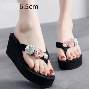 Παντόφλες μοντέρνες γυναίκες με τρισδιάστατο στοιχείο - διάφορα χρώματα