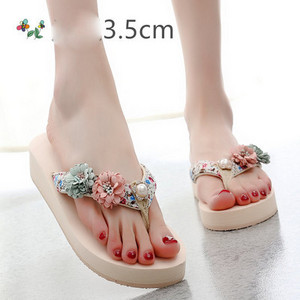 Παντόφλες μοντέρνες γυναίκες με τρισδιάστατο στοιχείο - διάφορα χρώματα