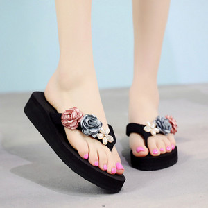 Παντόφλες μοντέρνες γυναίκες με τρισδιάστατο στοιχείο - διάφορα χρώματα