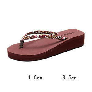 Casual παντόφλες με επίπεδη σόλα - μαύρο και καφέ