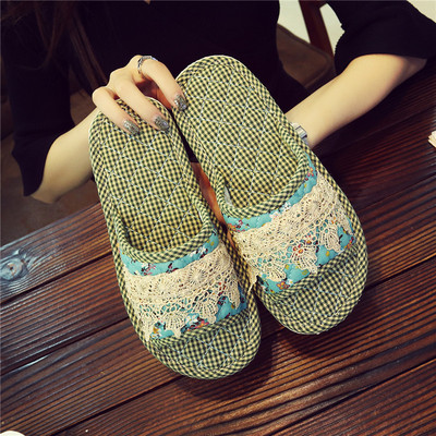 Papuci de damă colorați cu talpă plată