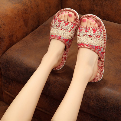 Papuci de damă colorați cu talpă plată