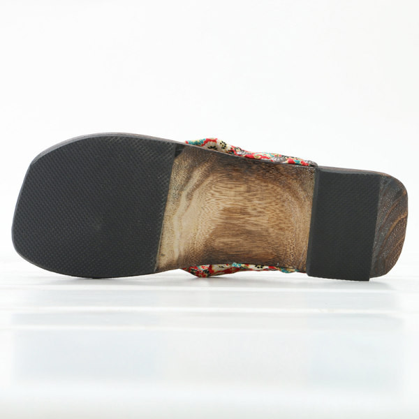 Ležerne ženske papuče - nekoliko modela