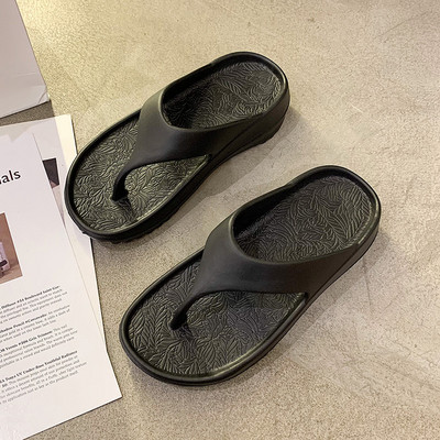 Γυναικείες σαγιονάρες από καουτσούκ