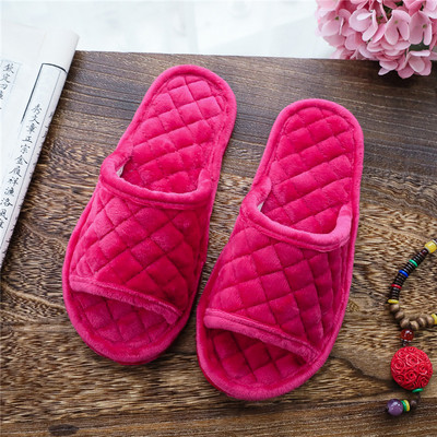 Νέο μοντέλο γυναικείες παντόφλες σε διαφορετικά χρώματα