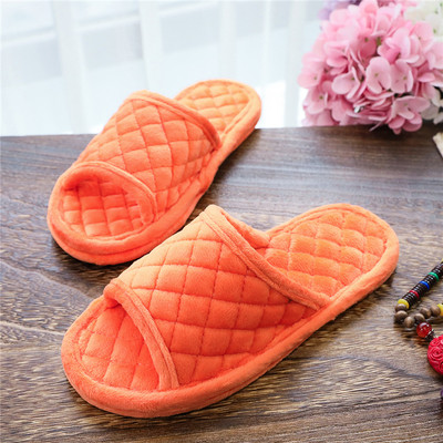 Νέο μοντέλο γυναικείες παντόφλες σε διαφορετικά χρώματα