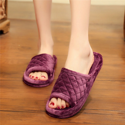 Νέο μοντέλο γυναικείες παντόφλες σε διαφορετικά χρώματα