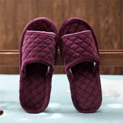 Νέο μοντέλο γυναικείες παντόφλες σε διαφορετικά χρώματα