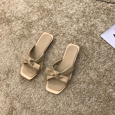 Novi model ženskih papuča sa trakom - u tri boje