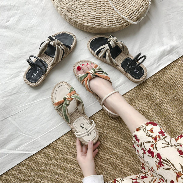 Papuci moderni de dama cu bretele colorate si talpa plata