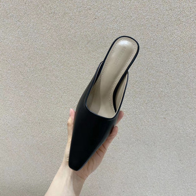 Papuci de dama moderni din piele cu toc 4 cm