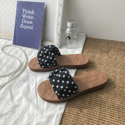 Γυναικείες παντόφλες casual με υφασμάτινο λουράκι