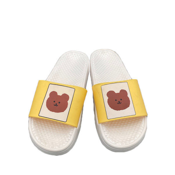 Παντόφλες με επίπεδη σόλα απλικέ αρκουδάκι