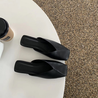 Γυναικείες έκο δερμάτινες παντόφλες σε τρία χρώματα