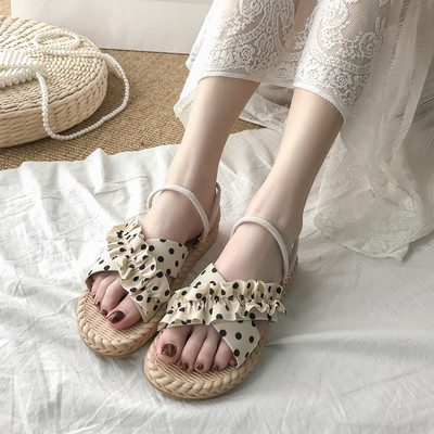 Παντόφλες μοντέρνες γυναικέιες με λουράκια και επίπεδη σόλα