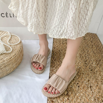 Νέο μοντέλο γυναικείες παντόφλες από faux δέρμα - με επίπεδη σόλα